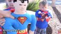 【おもちゃで遊ぼう！英語版】スーパーマンのおもちゃで遊ぶ／Worlds BIGGEST SUPERMAN Egg!